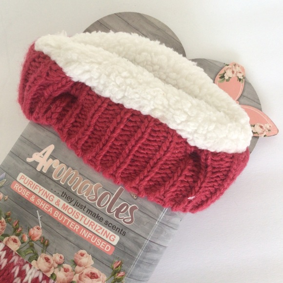 MINX NY SHEA BUTTER INFUSED LOUNGE SLIPPER SOCKS NWT - Picture 3 of 10